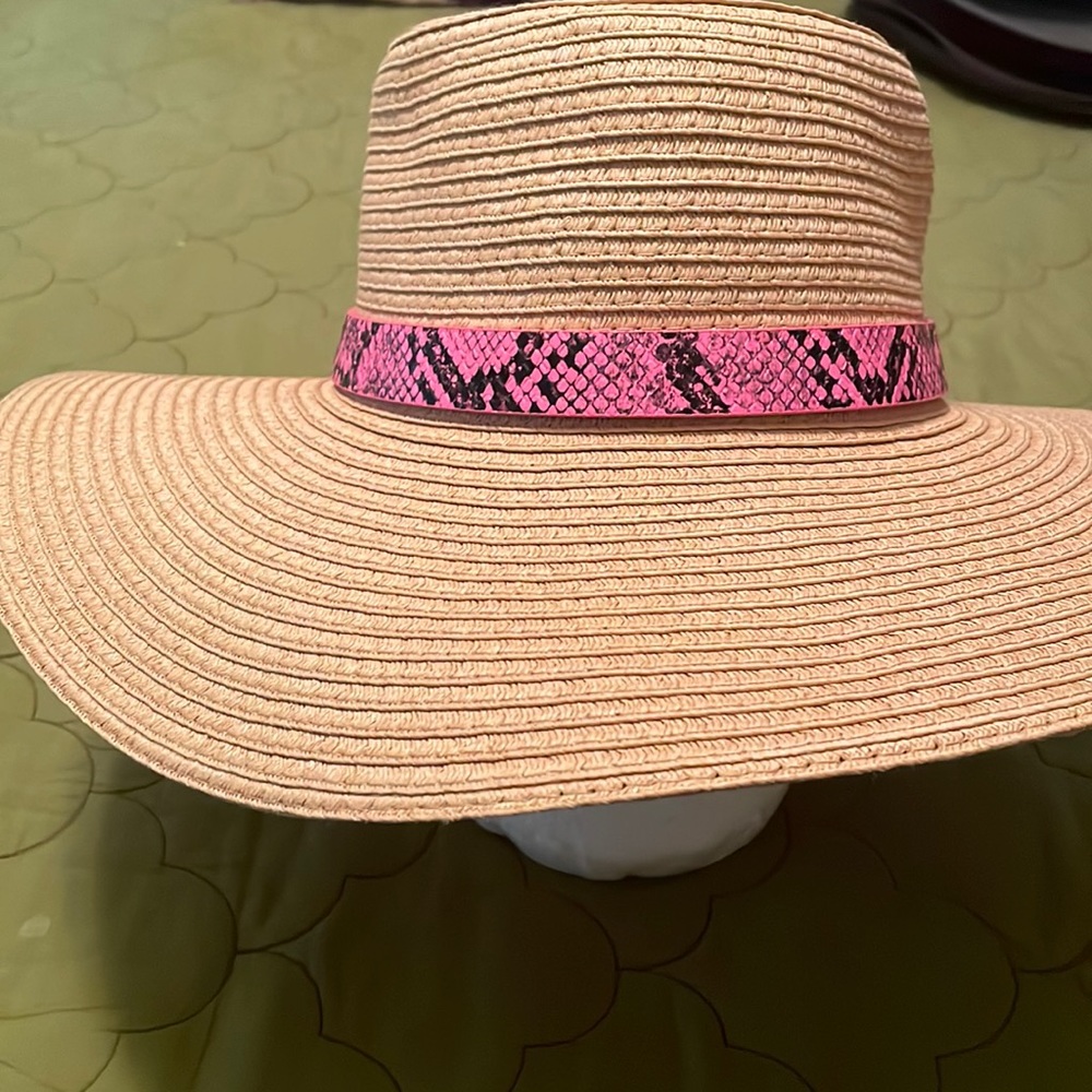 Summer Hat by Juicy Couture